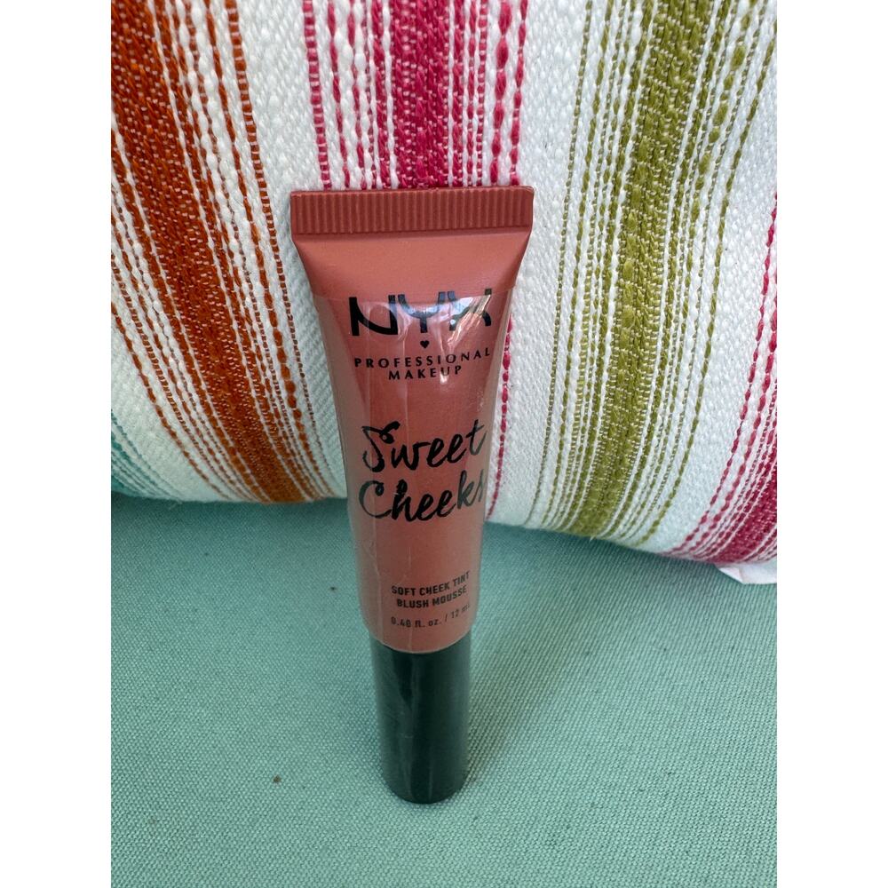 NYX Sweet Cheeks - Nude